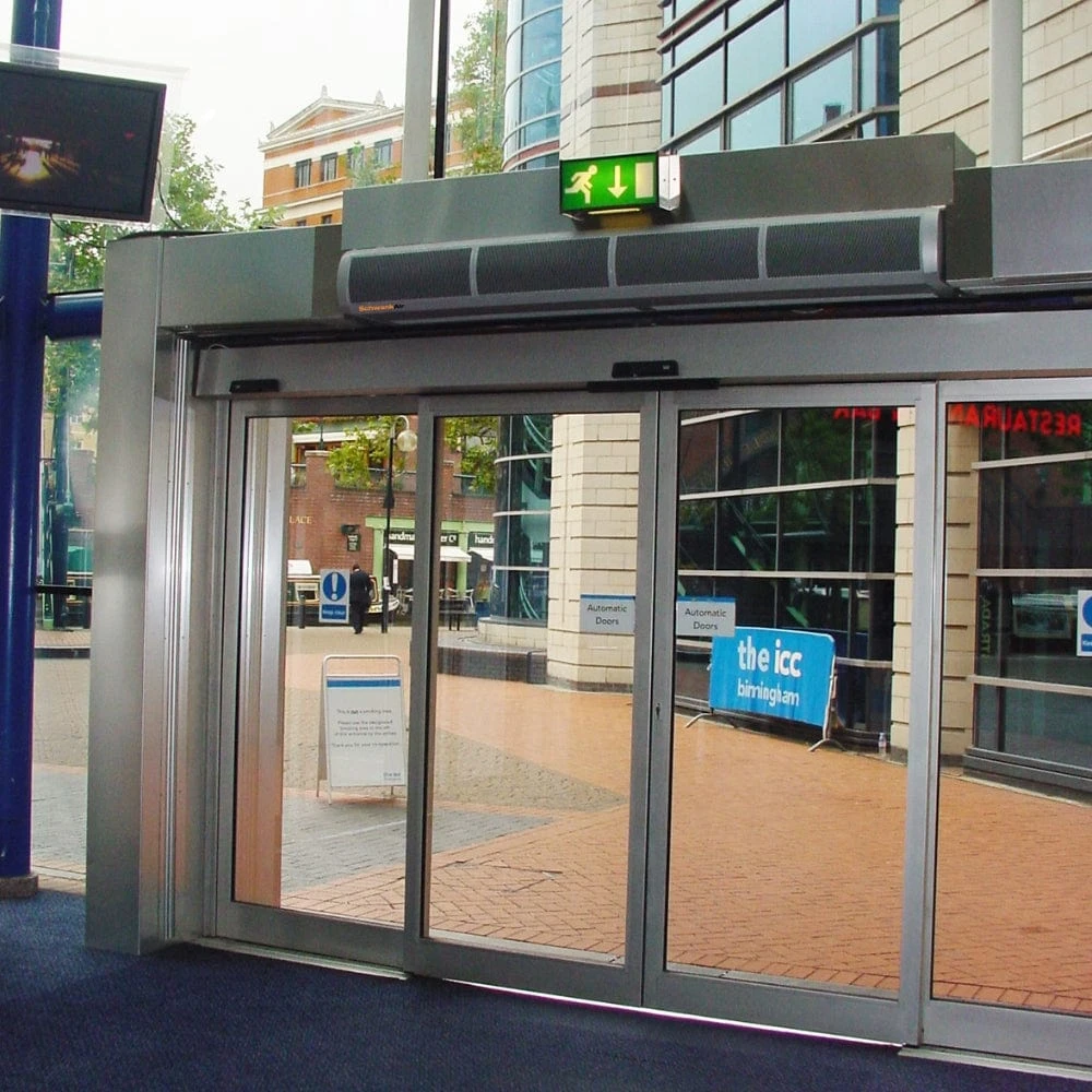 Schwank Breeze8 Wall-Mounted Air Curtain With Heat 7 Schwank Breeze8 Wall-Mounted Air Curtain With Heat - Image 7