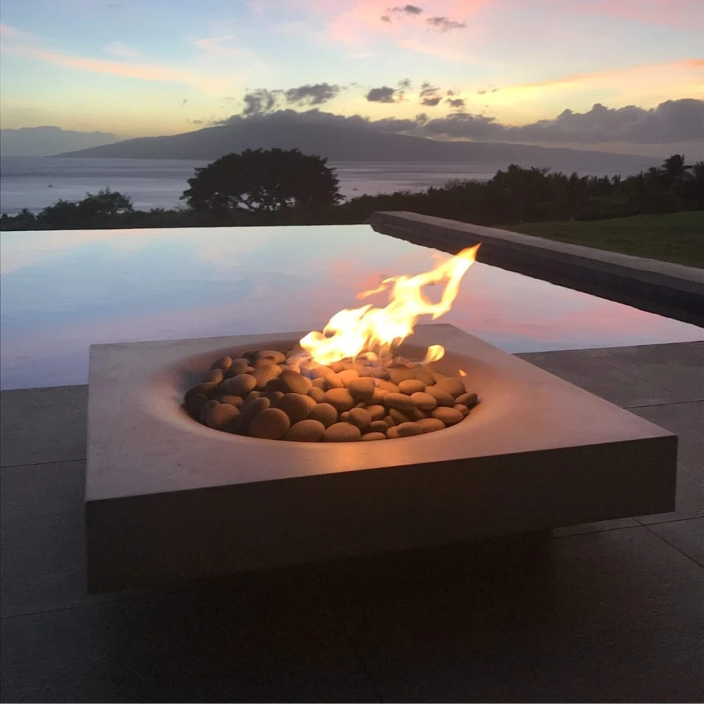Solus Halo Low Square Ultra High-Performance Concrete Gas Fire Pit 2 Solus Halo Low Square Ultra High-Performance Concrete Gas Fire Pit - Image 2
